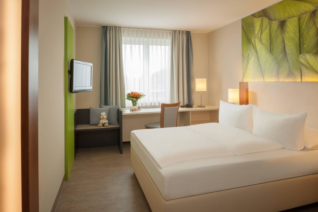 Standardzimmer Essential by Dorint Hotel Köln-Junkersdorf