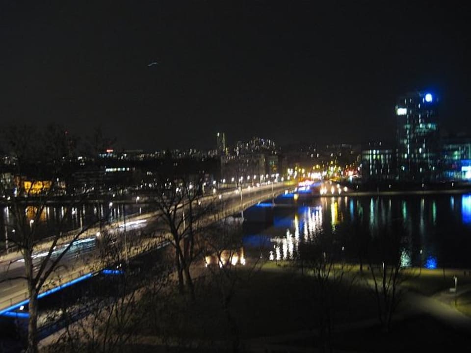 Ausblick zum Main/ Friedensbrücke Hotel Ibis Frankfurt Centrum