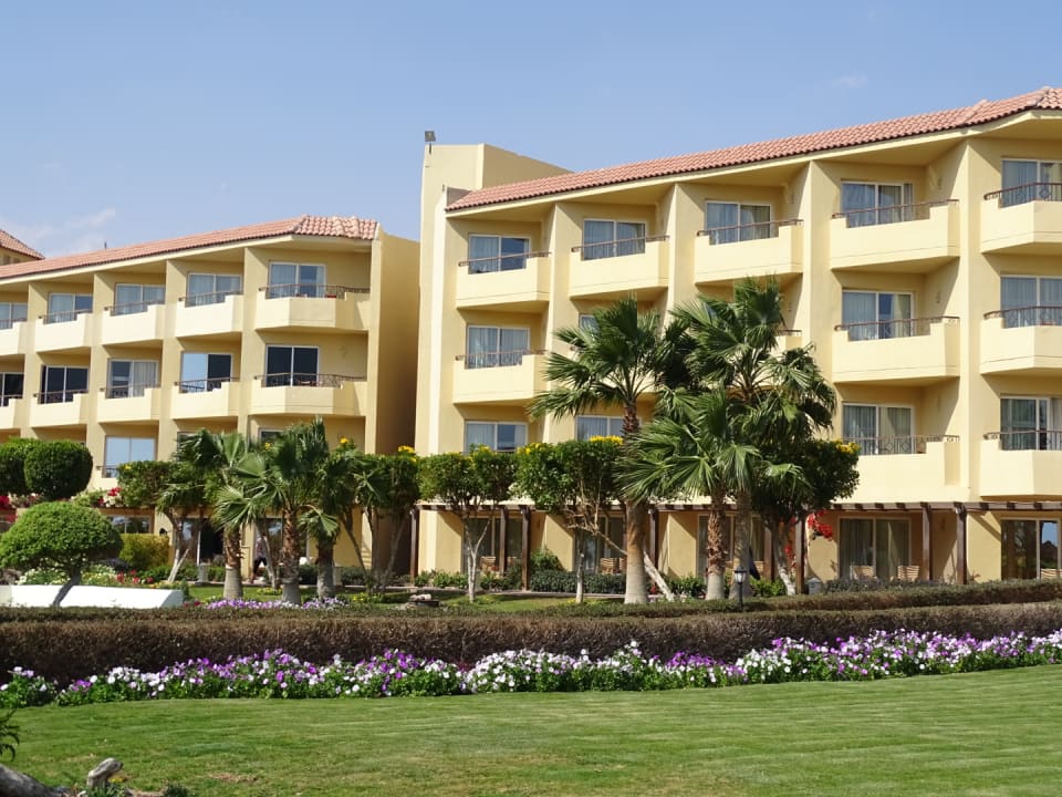 Außenansicht Amwaj Beach Club Abu Soma Resort