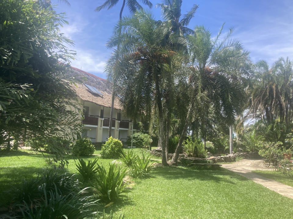 Gartenanlage Bahari Beach Hotel