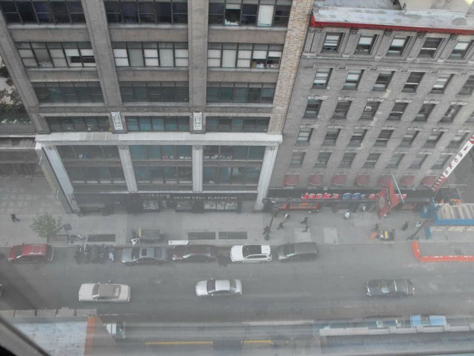 Da gehts runter  Hampton Inn Madison Square Garden