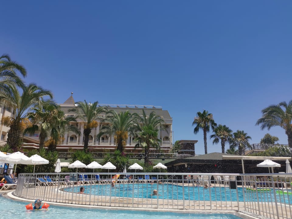 Pool Calimera Hane Garden