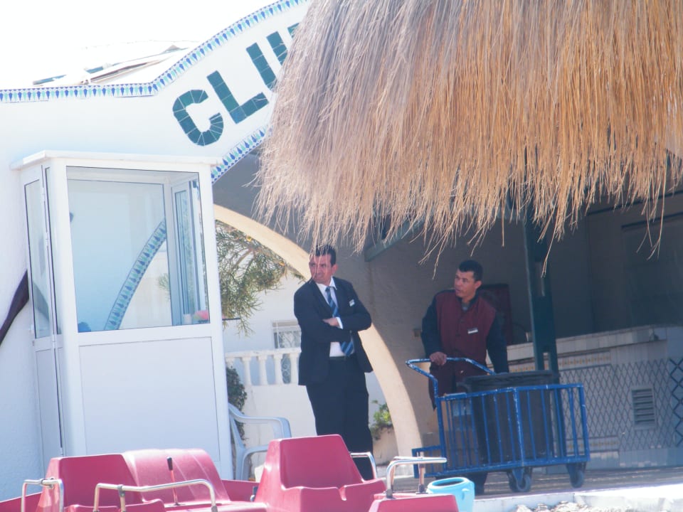 Strandeingang mit Bar ( nicht geöffnet ) El Mouradi Club Kantaoui