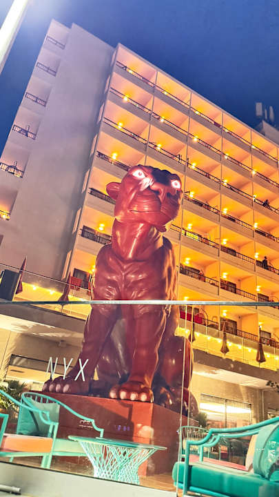 Außenansicht NYX Hotel Ibiza - adults only