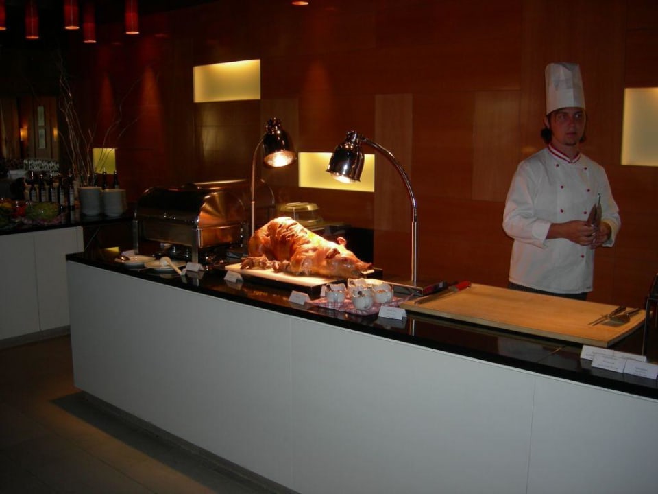 Pinzgauer Buffet Familien- & Gartenhotel Theresia