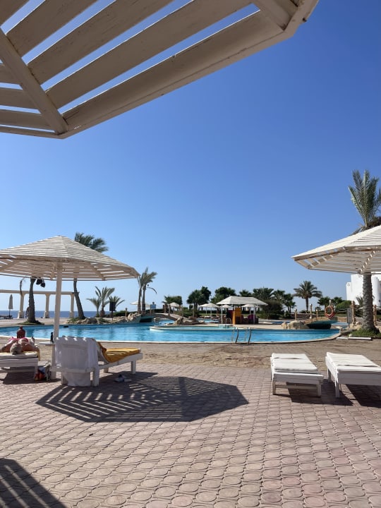 Pool Three Corners Equinox Beach Resort