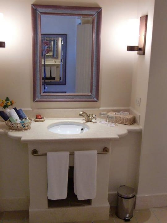 Bath Room Pickalbatros Sands Hotel - Port Ghalib