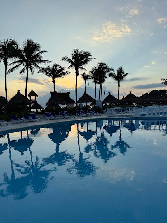 Pool Bahia Principe Grand Tulum