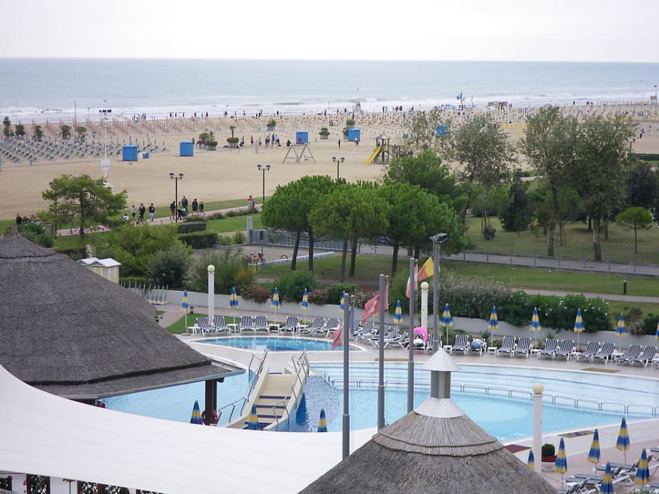 Ausblick vom Balkon Aparthotel Holiday