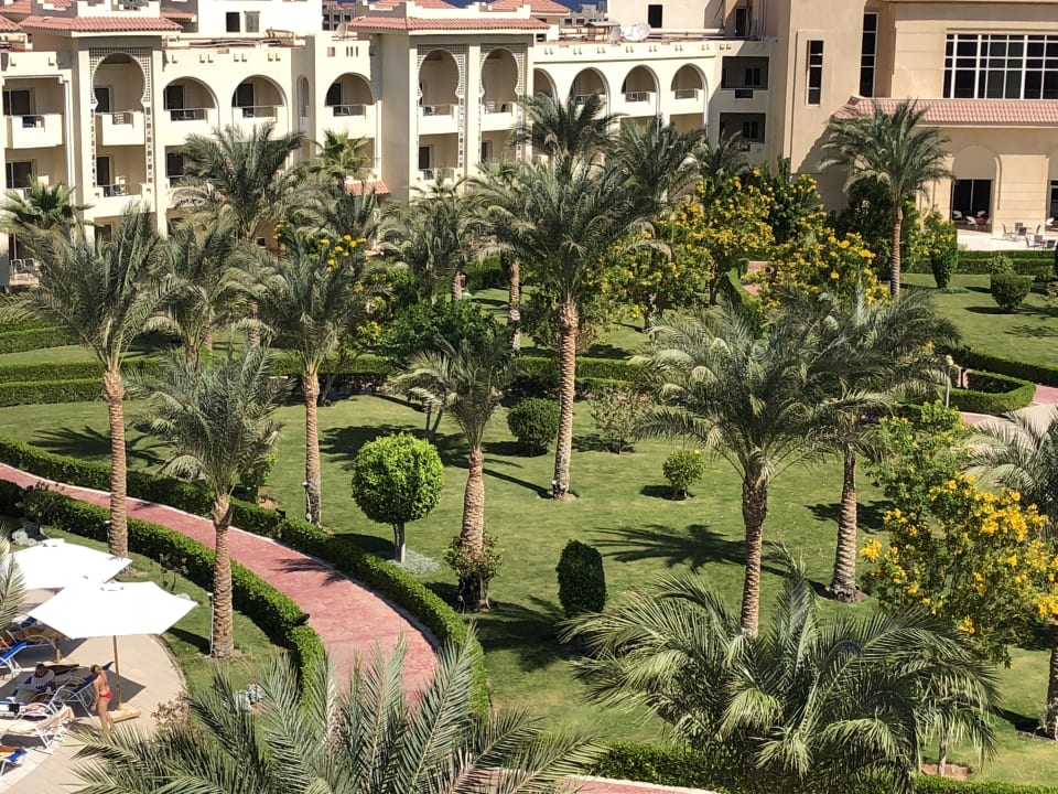 Gartenanlage Serenity Alma Heights
