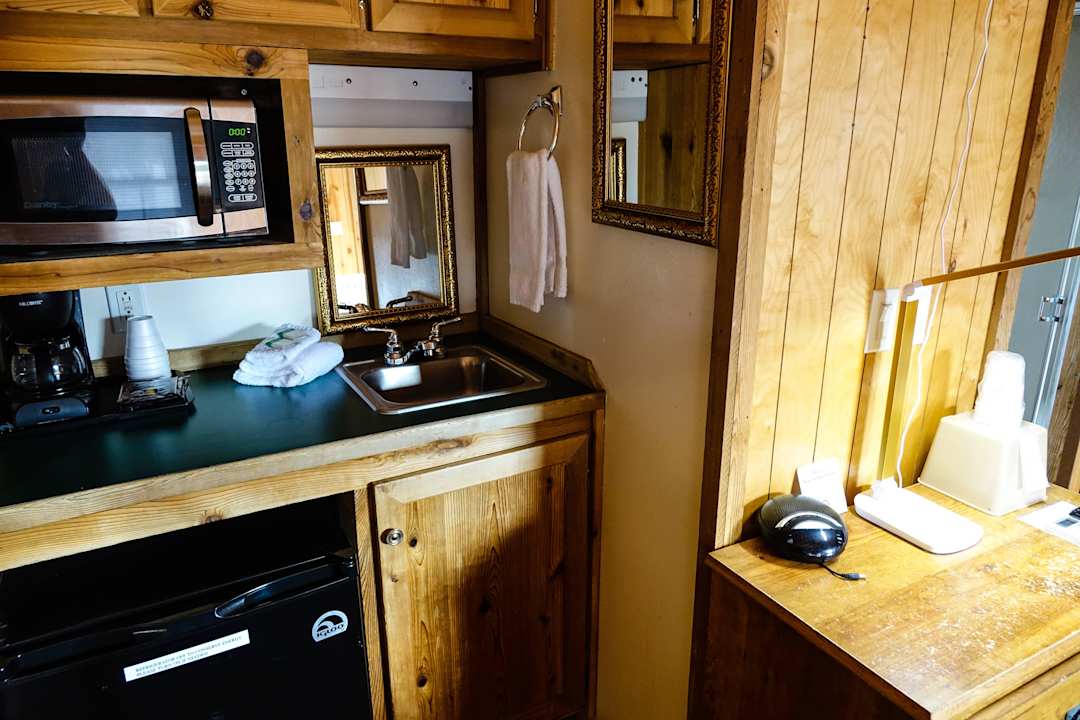 Kitchenette La Siesta Motel