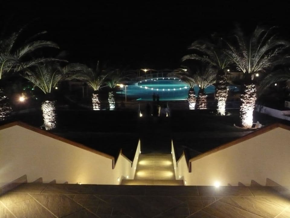 Вечер Mitsis Selection Rinela