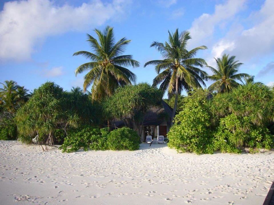 Strand vor unserem Bungi Angaga Island Resort