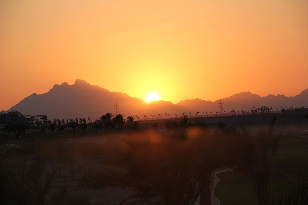 Sonnenuntergang von Hotel Bar Terrasse Steigenberger Makadi Hotel - Adults only