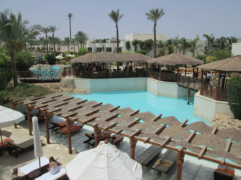 Mit Liegen im Wasser Ghazala Gardens