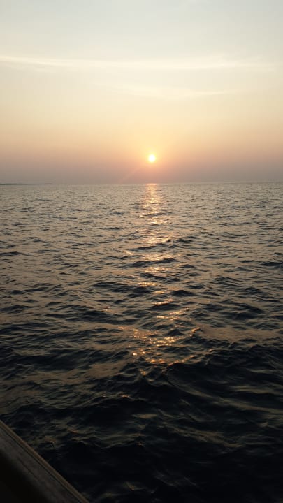 Strand Kuredu Island Resort & Spa