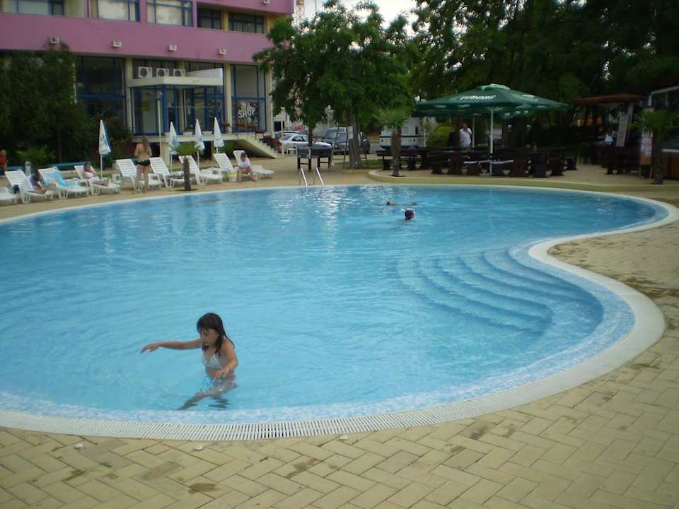 Hotelowy basen Hotel Hawaii