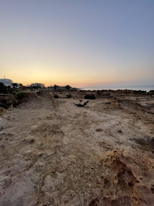 Außenansicht Crystal Springs Beach Hotel