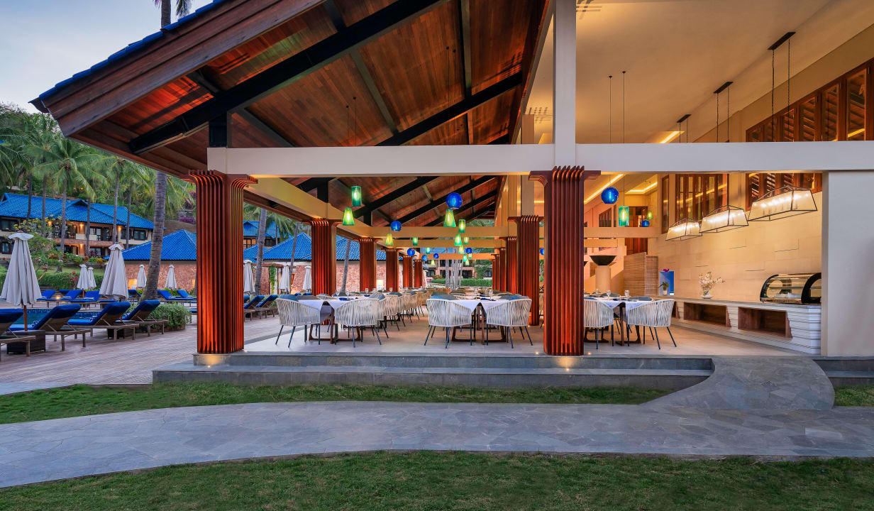 Gastro Wyndham Sundancer Resort Lombok