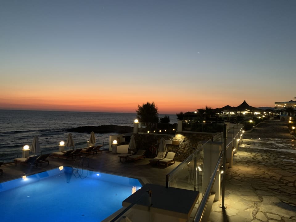 Außenansicht Alexander Beach Hotel & Village Resort