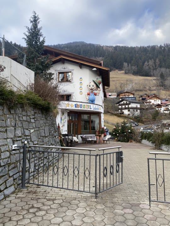 Außenansicht Kinderhotel Laderhof