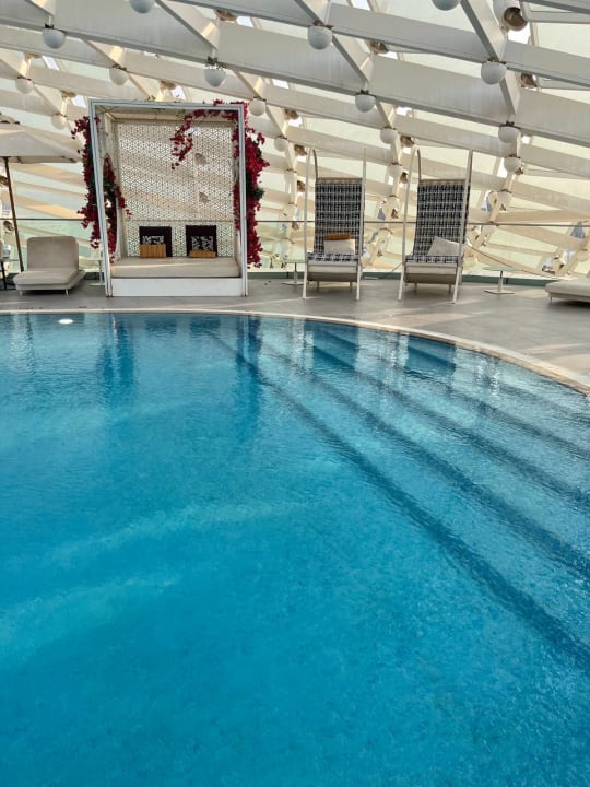 Pool W Abu Dhabi - Yas Island