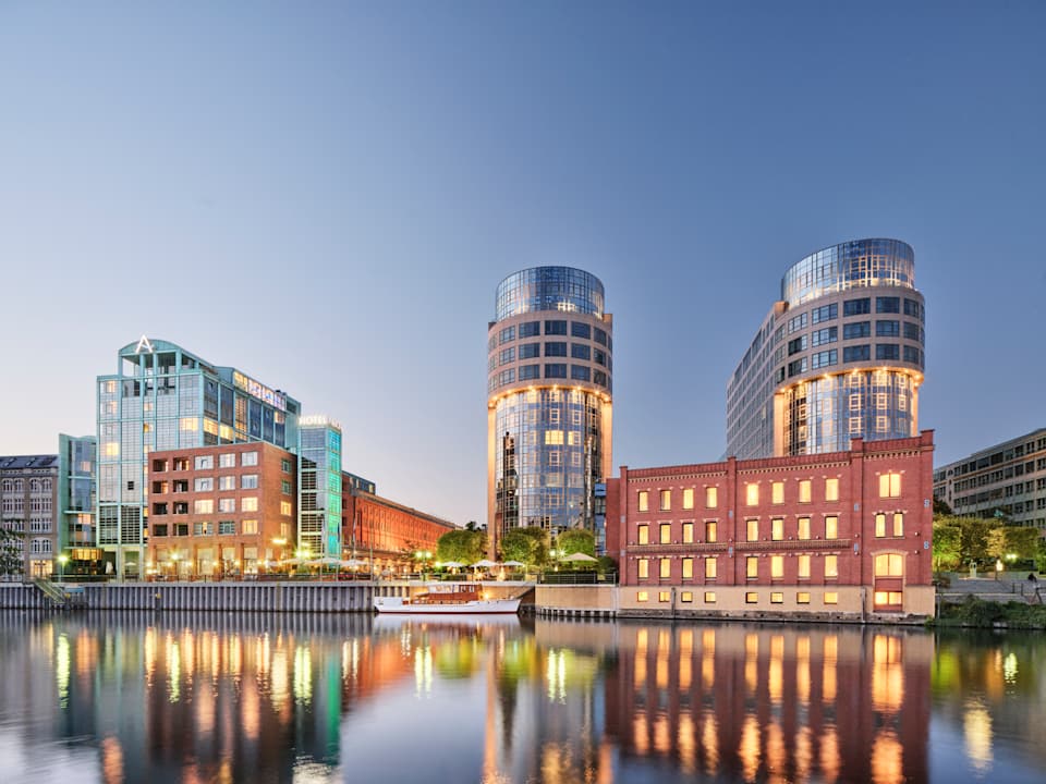 Außenansicht ABION Spreebogen Waterside Hotel Berlin