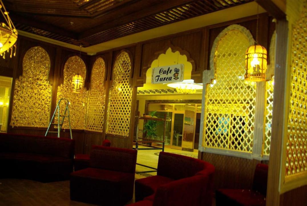 Kaffeebereich Diamond Excellence Resort & Spa