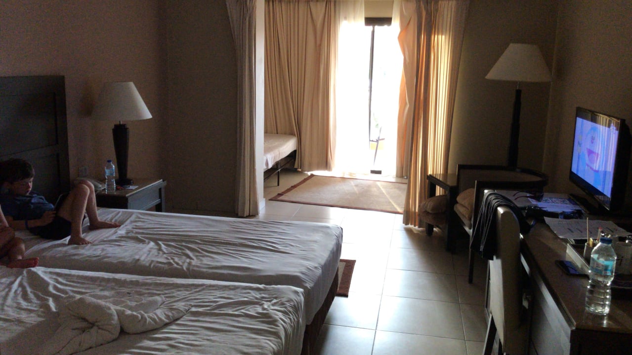 Zimmer Jaz Dar EL Madina