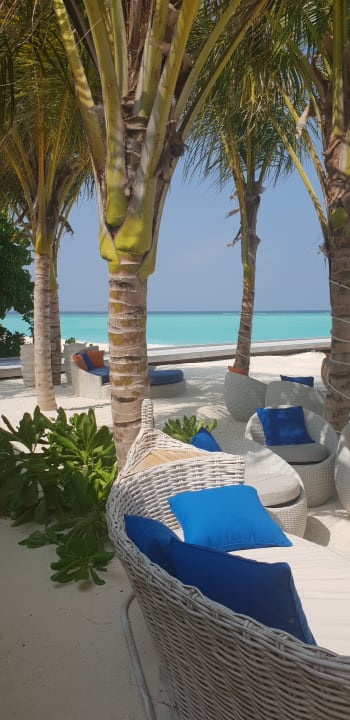Strand Kuredhivaru Resort and Spa, Maldives