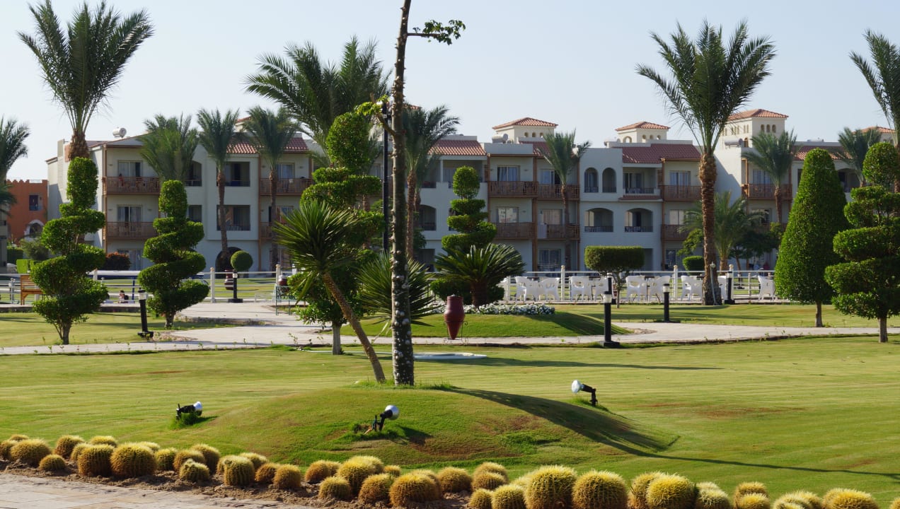 Территория отеля Pickalbatros Dana Beach Resort - Hurghada