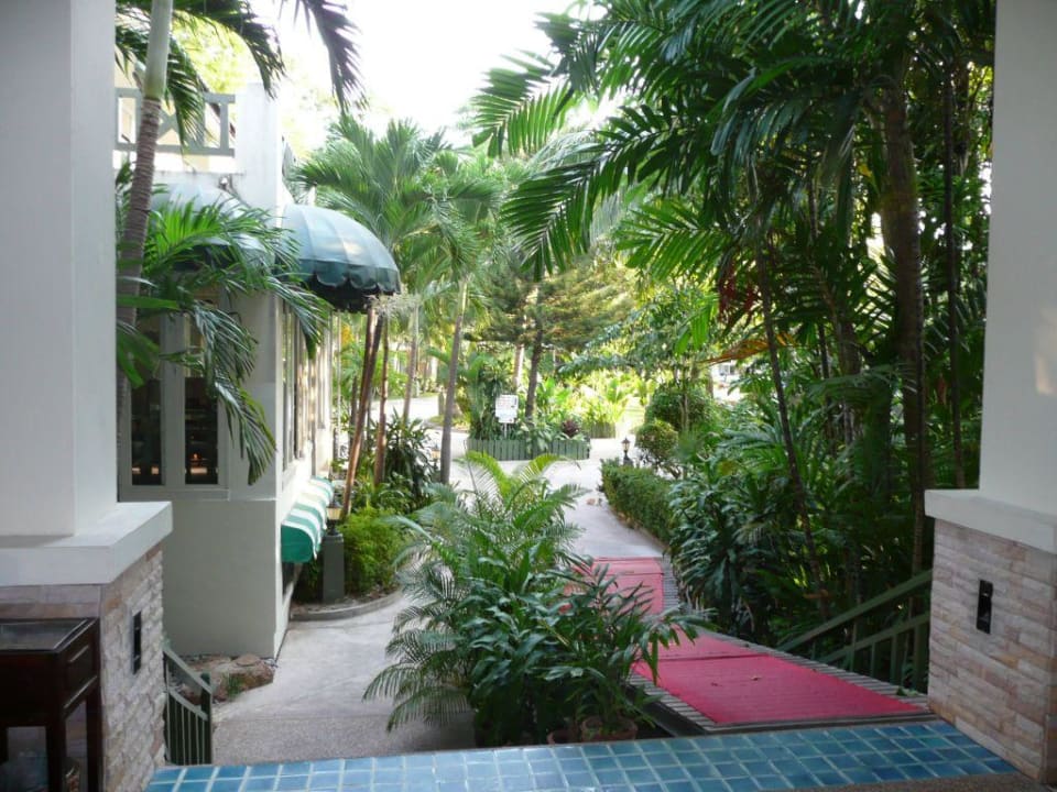 Eigang zum Garten The Green Park Resort