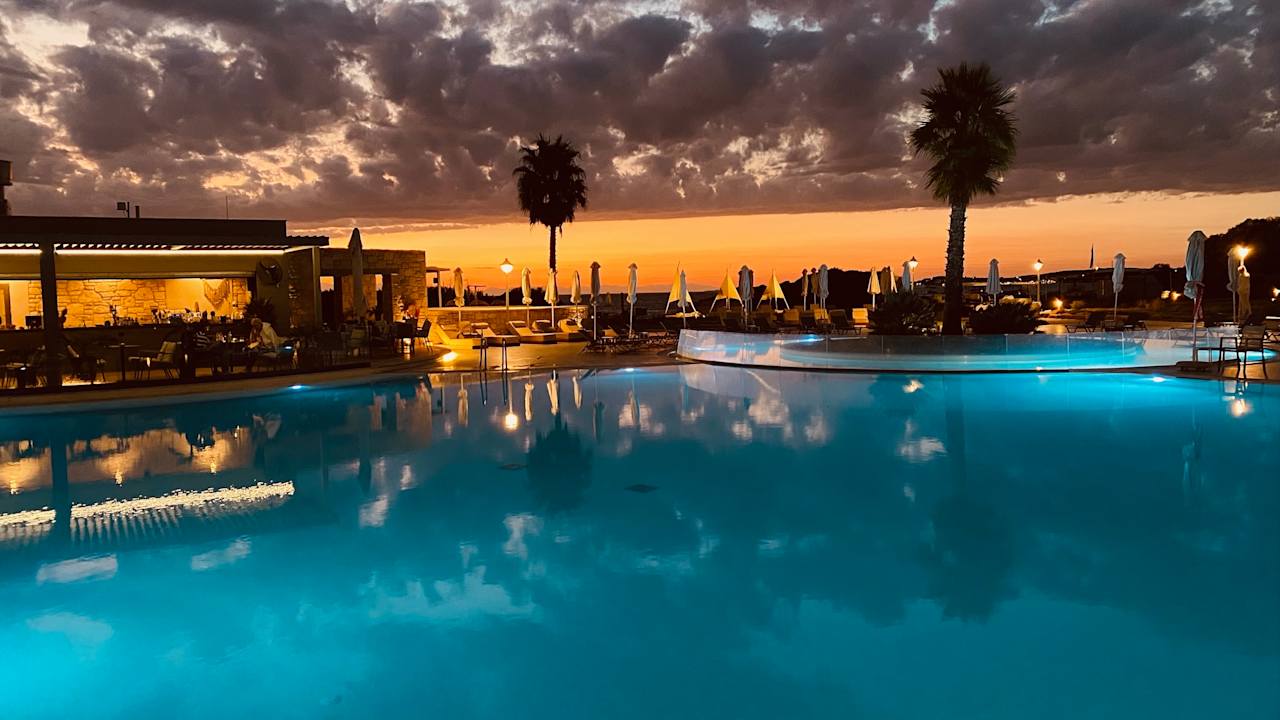 Pool Portes Lithos Luxury Resort