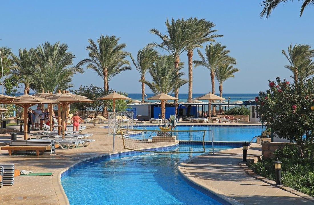 Movie Gate Golden Beach Resort