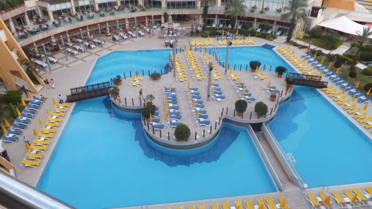 Pool am Tag Alaiye Resort & Spa