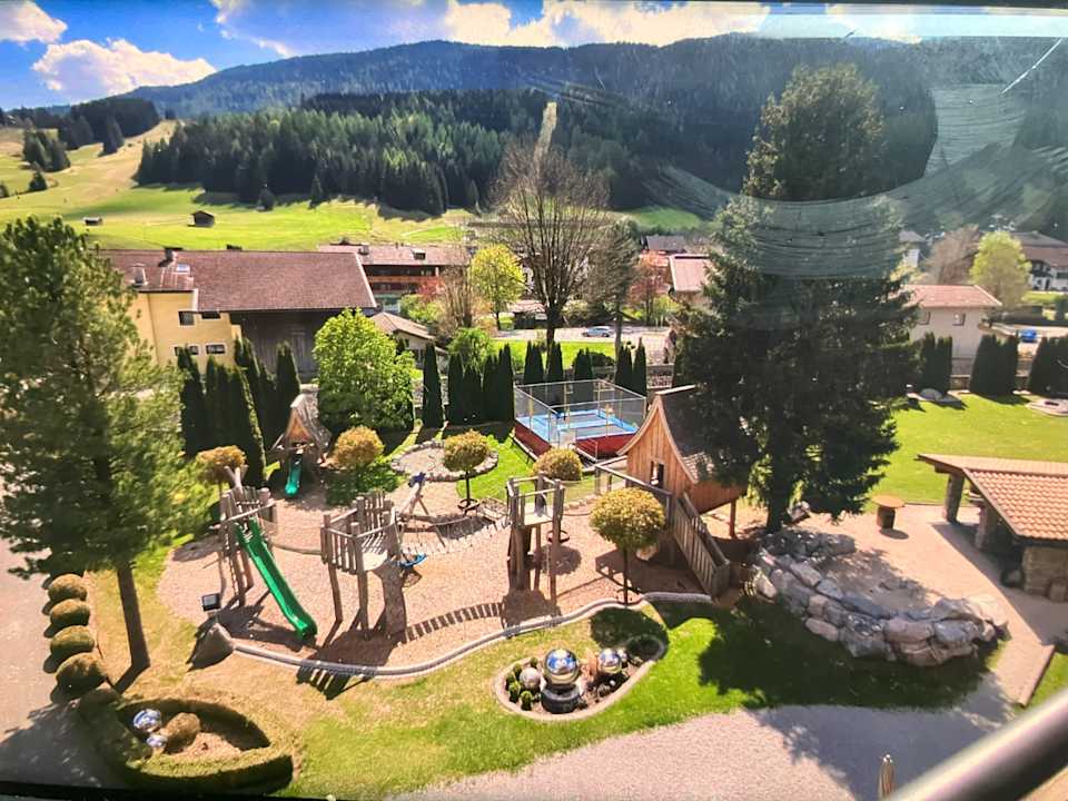 Gartenanlage Alpendomizil Zugspitze - Appartements & Lodges