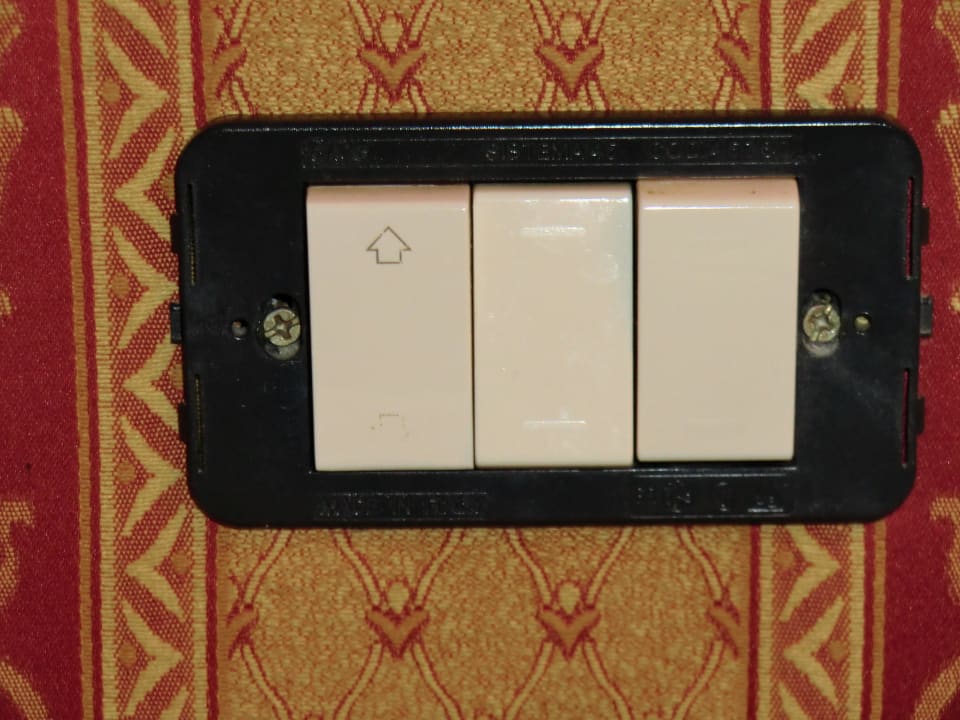 Schalter ohne Rahmen Hotel Belle Arti