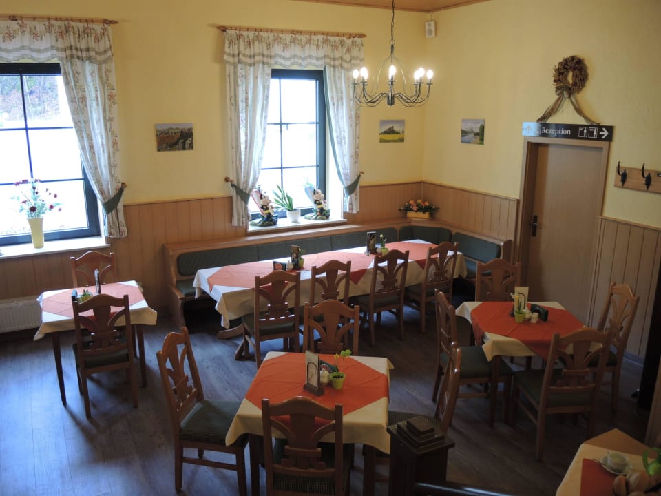 Gaststube Pension Mittelndorfer Mühle