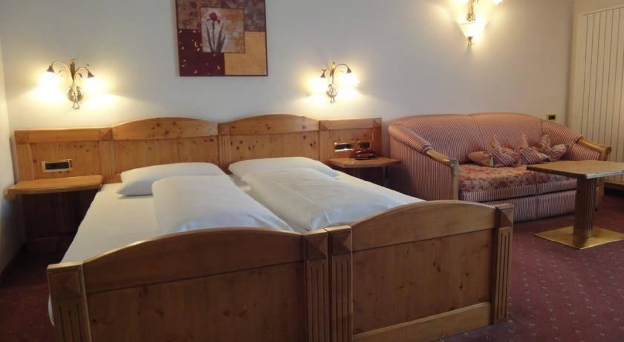 Doppelzimmer mit Sitzecke Hotel Zum Wolf