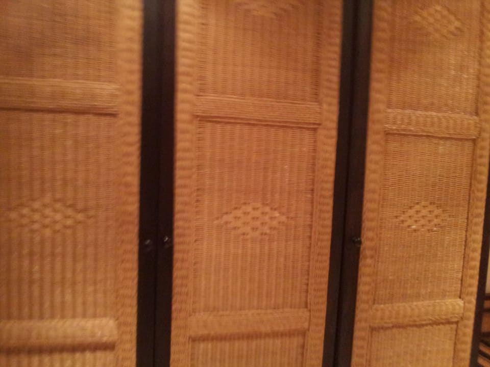 Kleiderschrank Hotel Green Palm