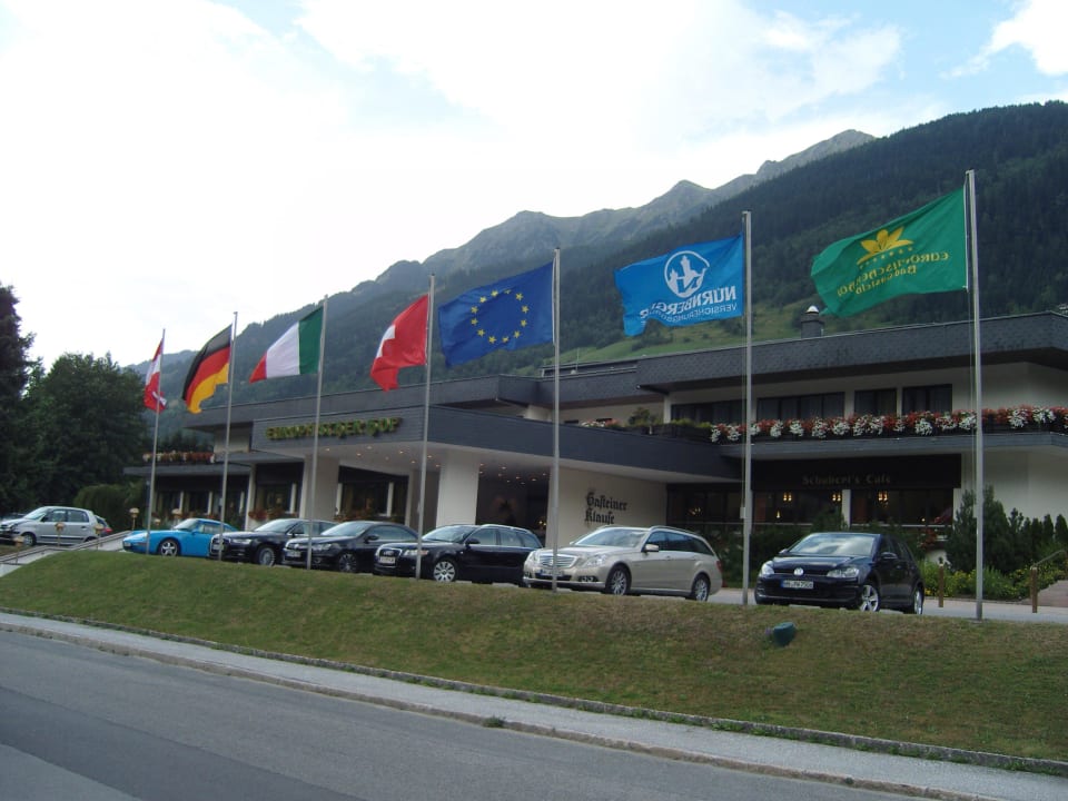 Eingang zum Hotel EUROPÄISCHER HOF Bad Gastein