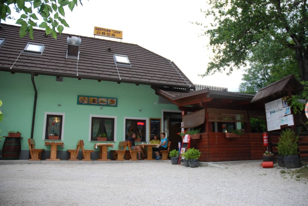 RESTAURANT ˛ZIMMER Gästezimmer Camping Liza