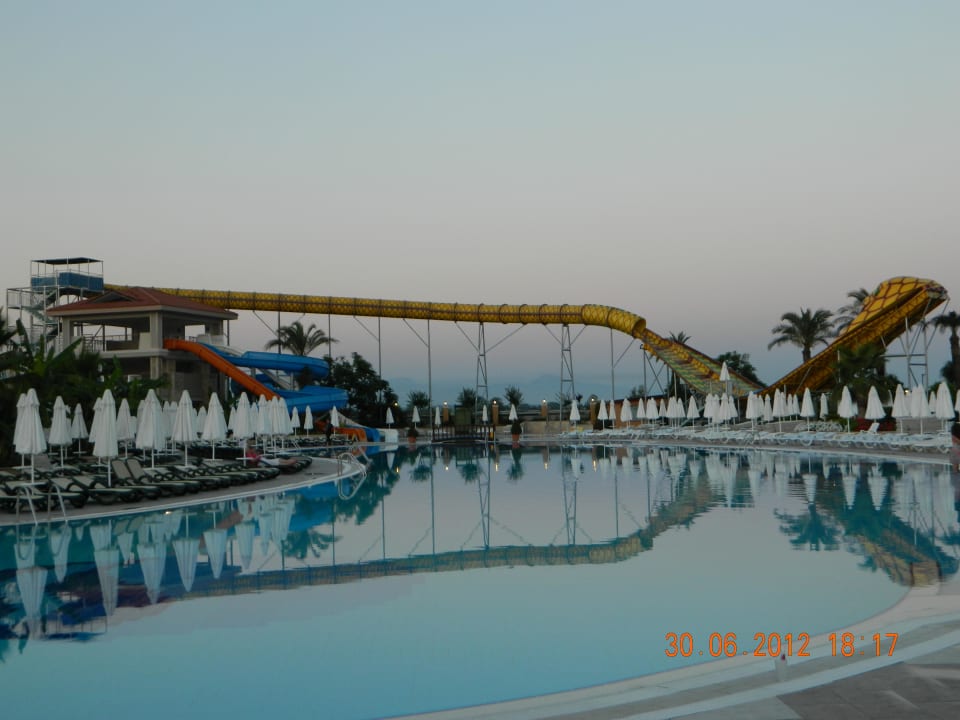 Die neue 50 Meter Rutsche Crystal Paraiso Aqua Collection