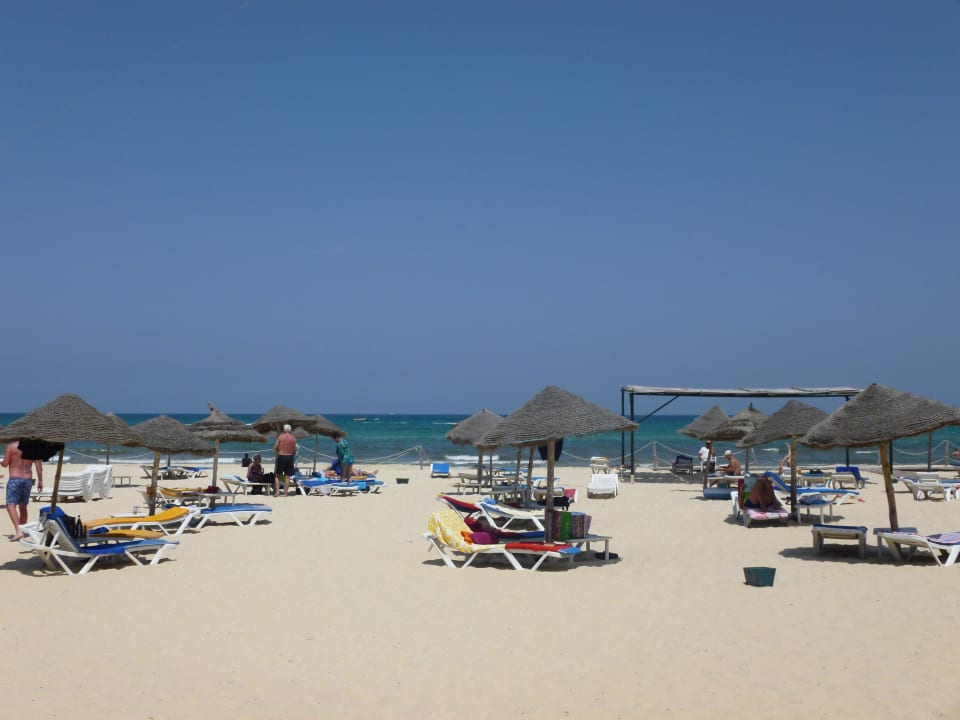 Hotelstrand des Nachbarhotels Hotel Marhaba Beach