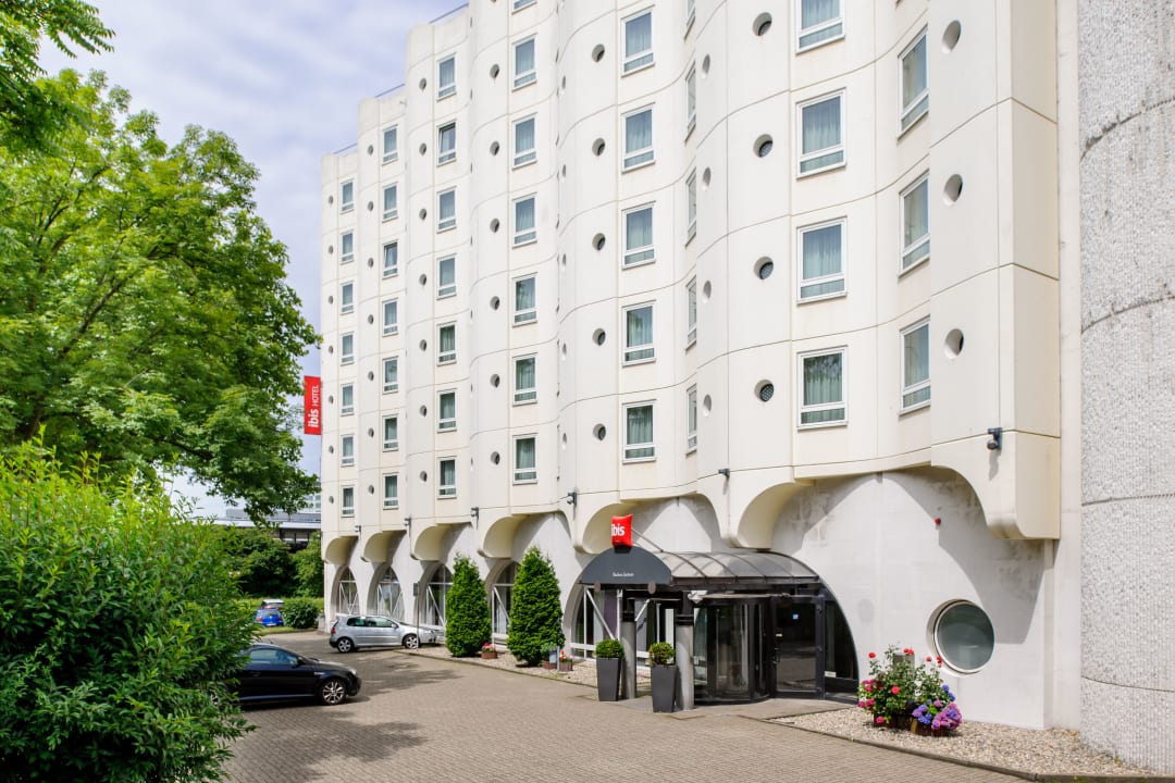 Außenansicht B&B Hotel Bochum Hbf-Süd
