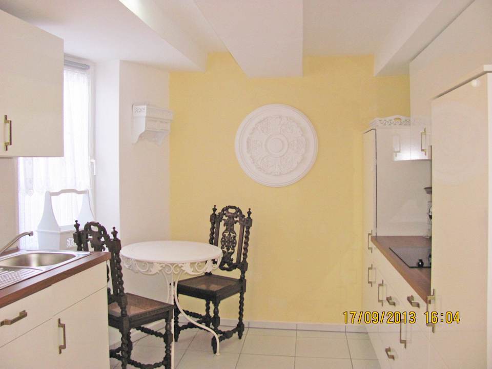 Romantik Apartment - Küche Apartment Storchenfärbe