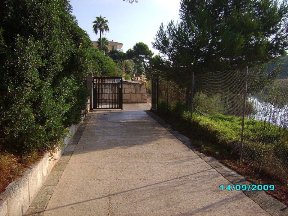 Hoteltor zum Strandweg Hotel Exagon Park