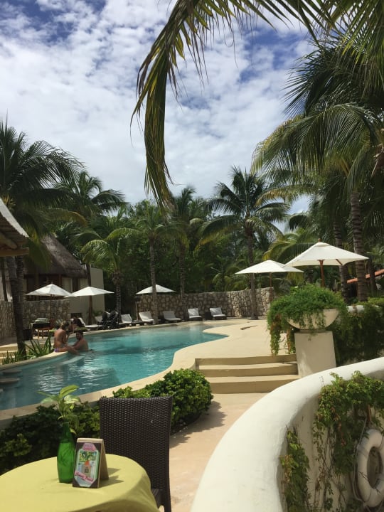 Pool Mahekal Beach Resort