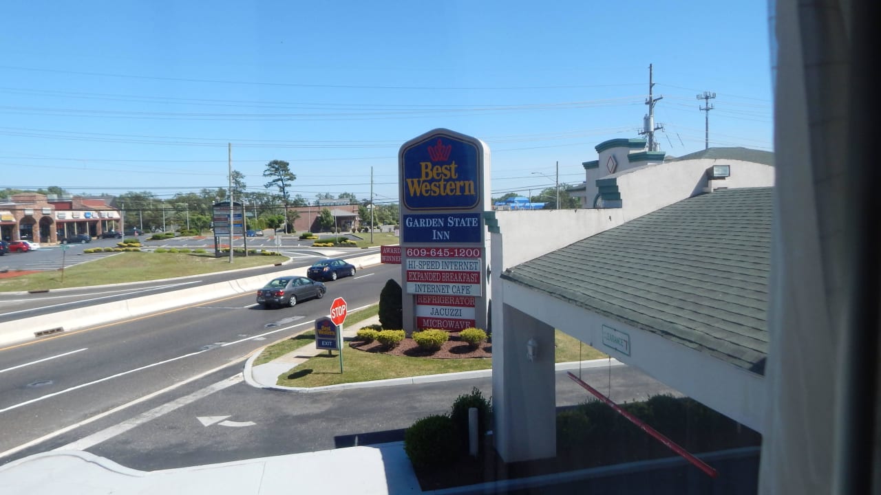 Hoteleinfahrt Garden State Inn