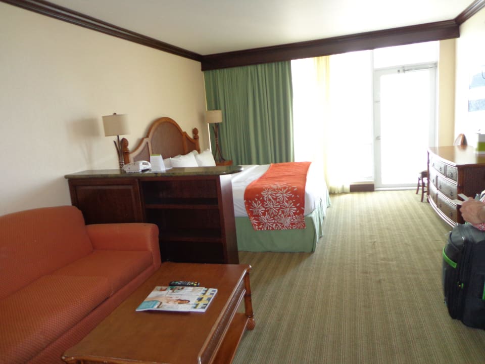 Sitzecke und Schlafbereich Hotel Newport Beachside Resort